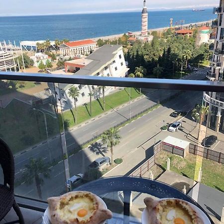 Apartment Sea Tower Khimshiashvili 15 バトゥーミ エクステリア 写真