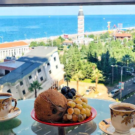 Apartment Sea Tower Khimshiashvili 15 バトゥーミ エクステリア 写真