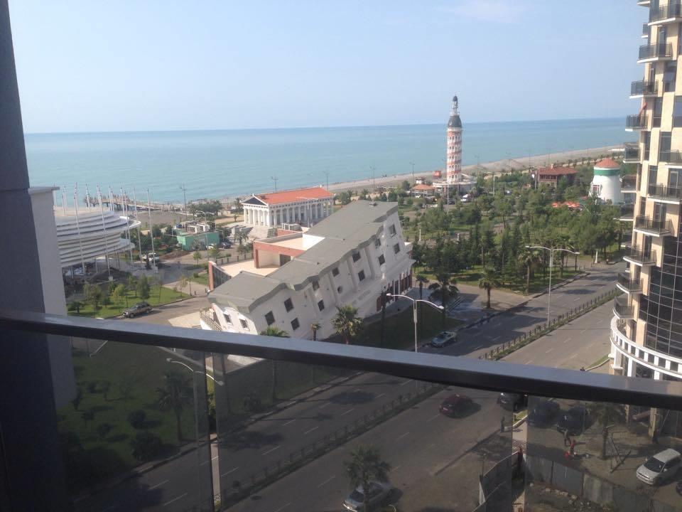 Apartment Sea Tower Khimshiashvili 15 バトゥーミ エクステリア 写真